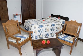 Augerine Guest House Beau Vallon  Buitenkant foto